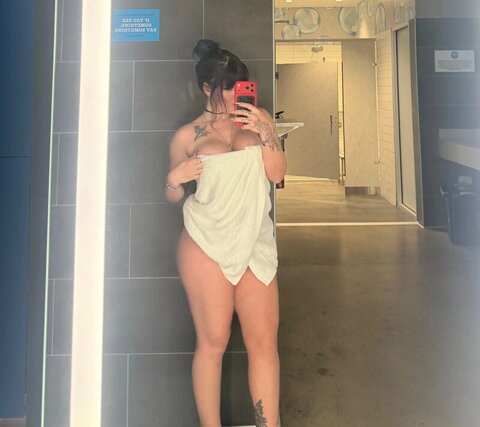 Pikakaty nude photo 12