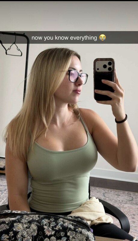 Pineapplebrat nude photo 1