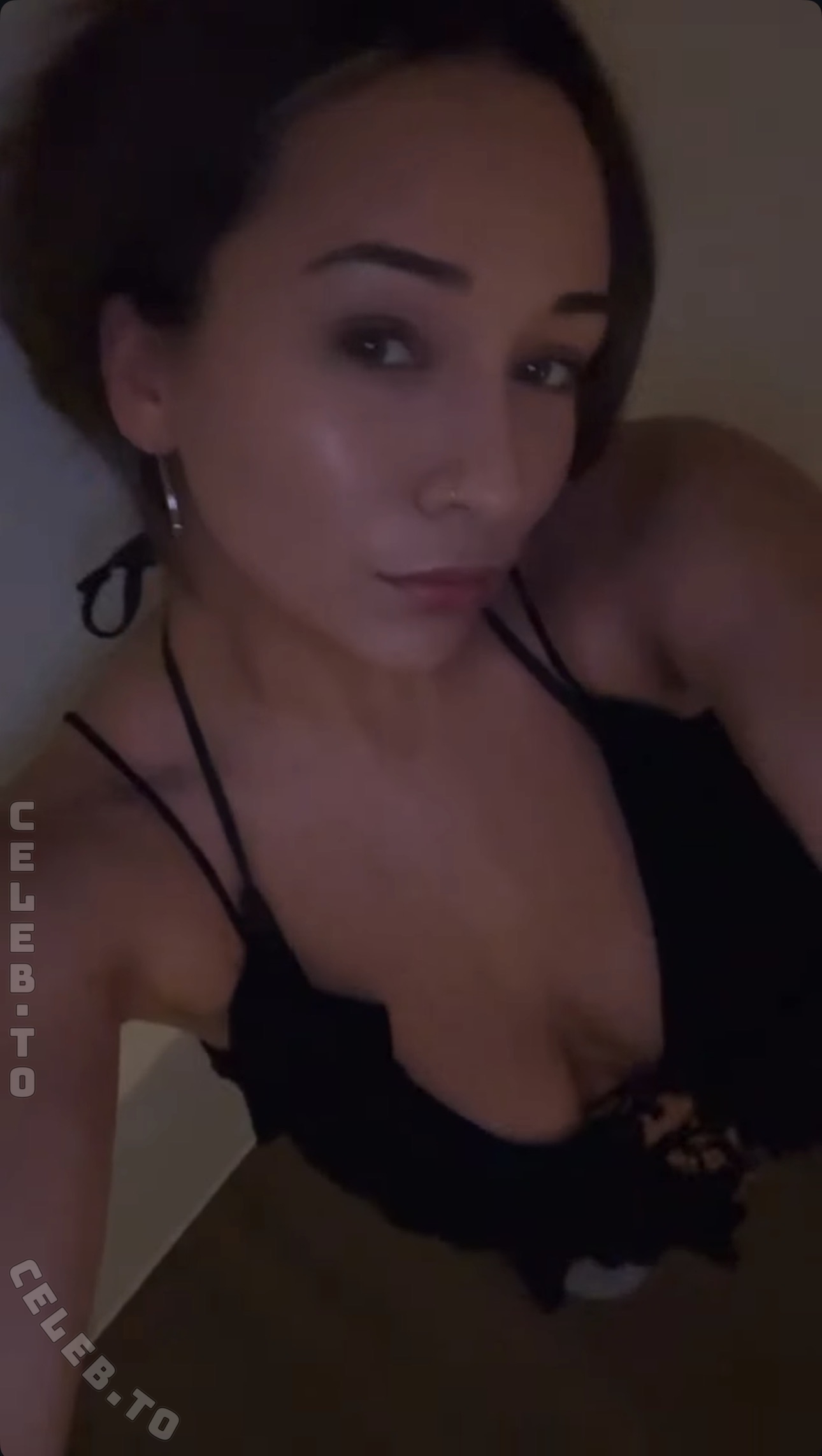 Pintendari nude photo 13
