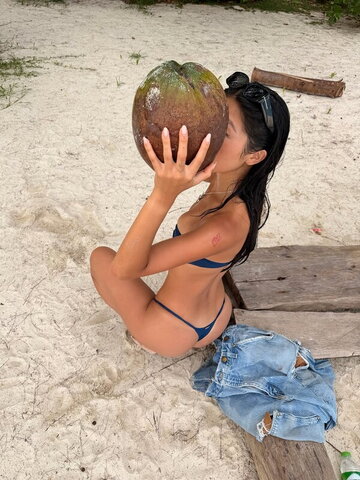 Piper Hana nude photo 5
