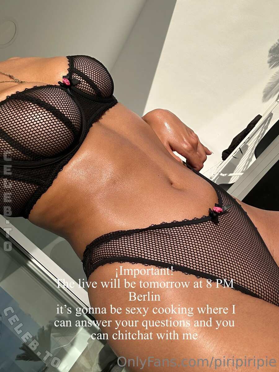 Piripiripie nude photo 2