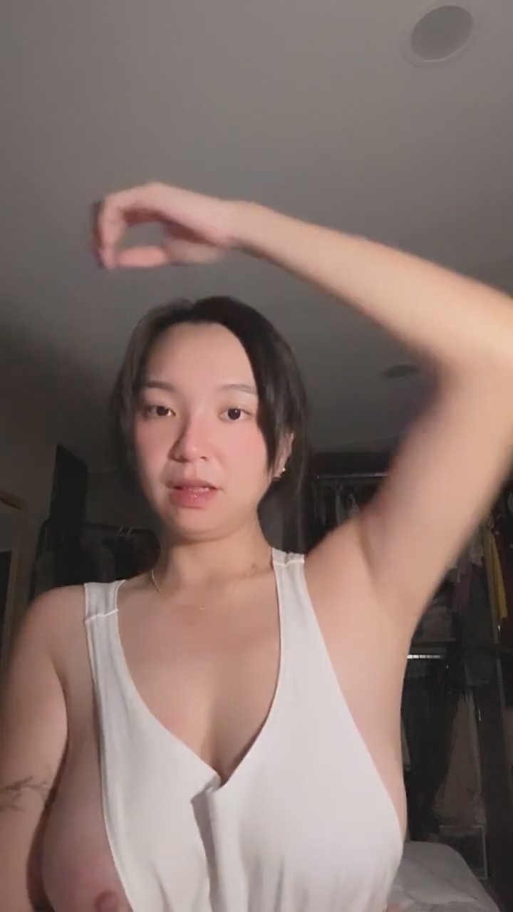 Pixie nude photo 6