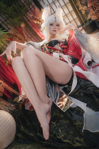 Plathong nude photo 6