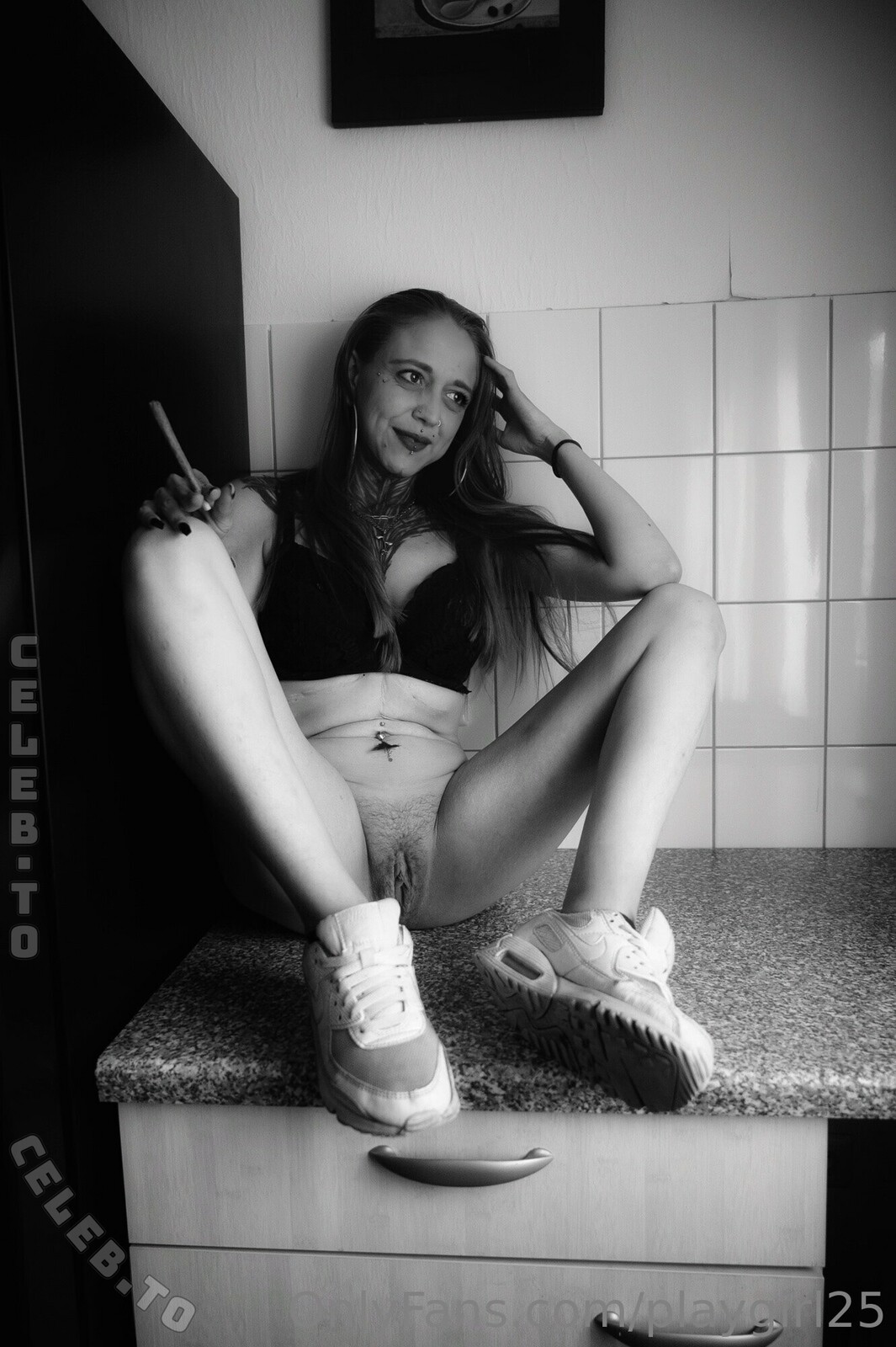 Playgirl25 nude photo 7