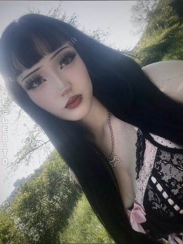 Pois0nedvmp1re nude photo 61