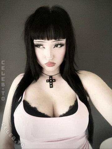 Pois0nedvmp1re nude photo 21