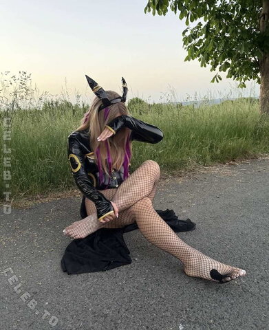 Pokemonlunaa nude photo 5