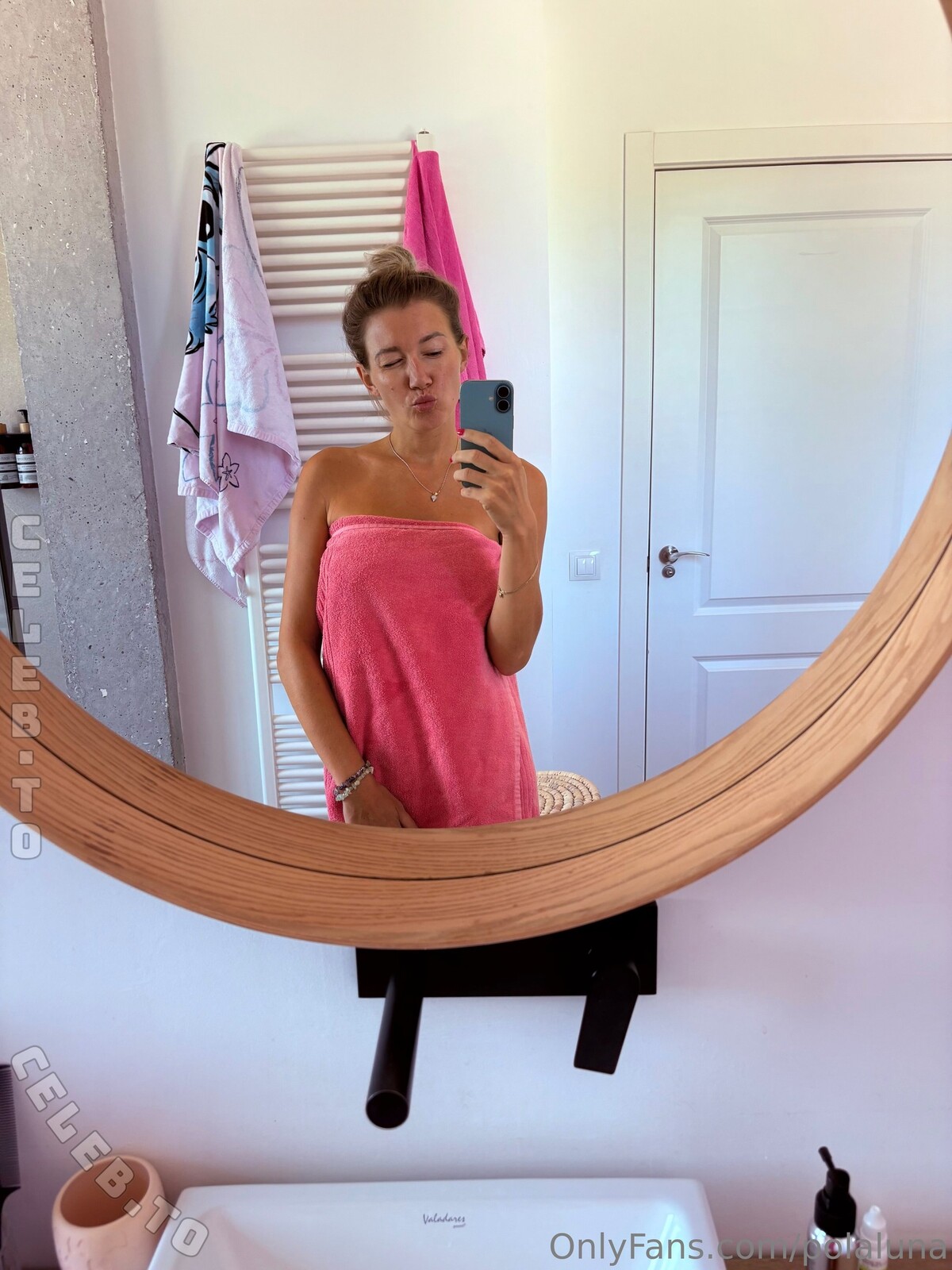 Polaluna nude photo 2