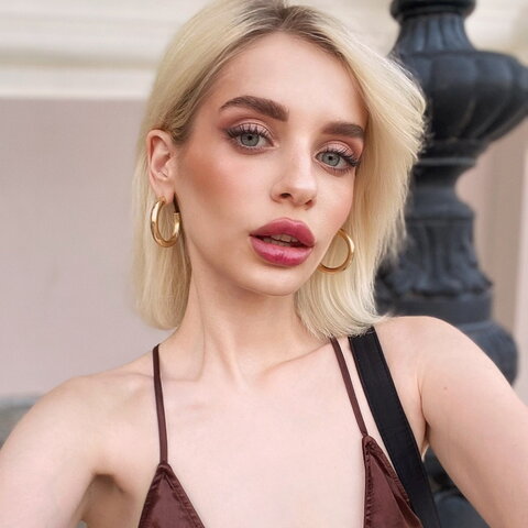 poollyyyyyy nude photo 9