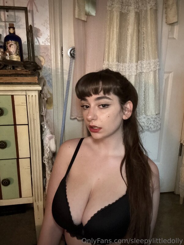 porcelainmilkbottle nude photo 2
