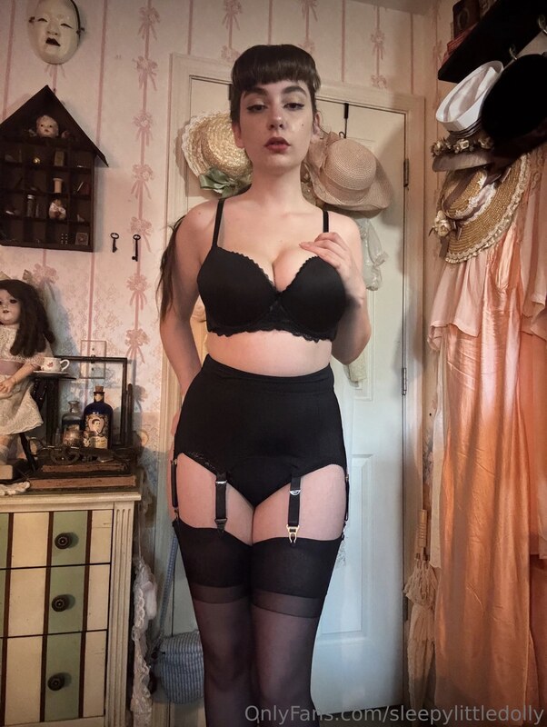 porcelainmilkbottle nude photo 5