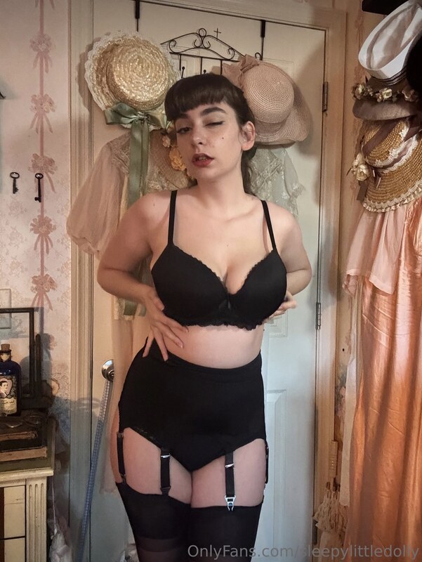 porcelainmilkbottle nude photo 8