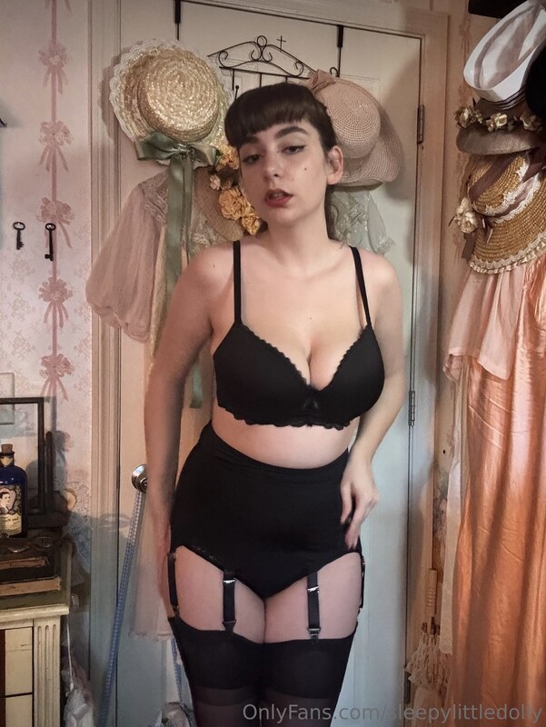 porcelainmilkbottle nude photo 9