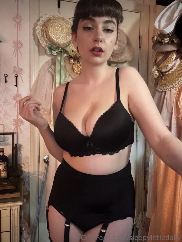 porcelainmilkbottle nude photo 12