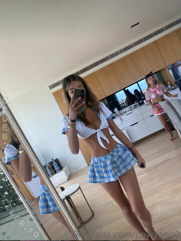 ppwyang nude photo 25