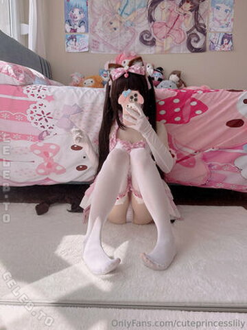 Princess Lily nude photo 12