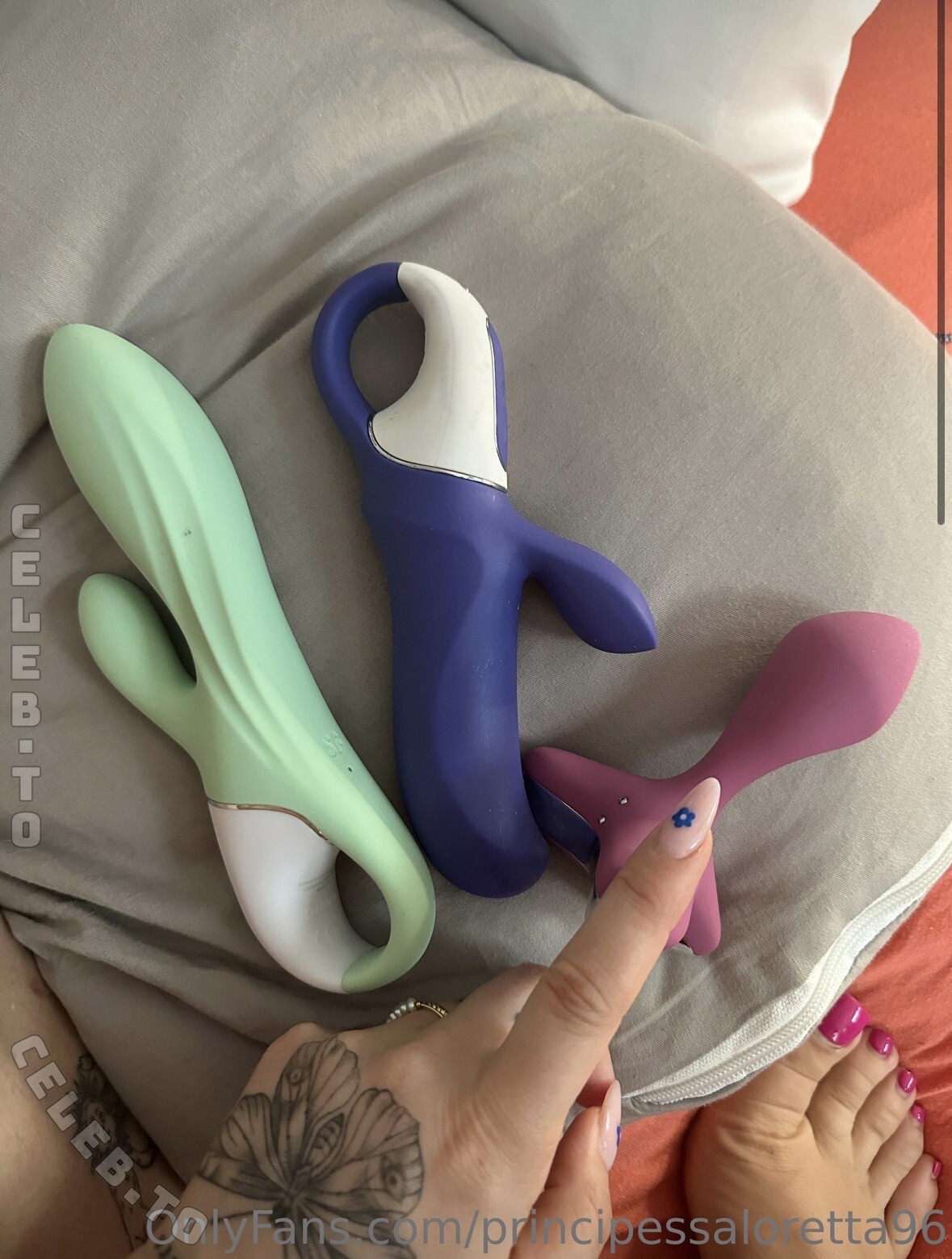 Princess Lola nude photo 2