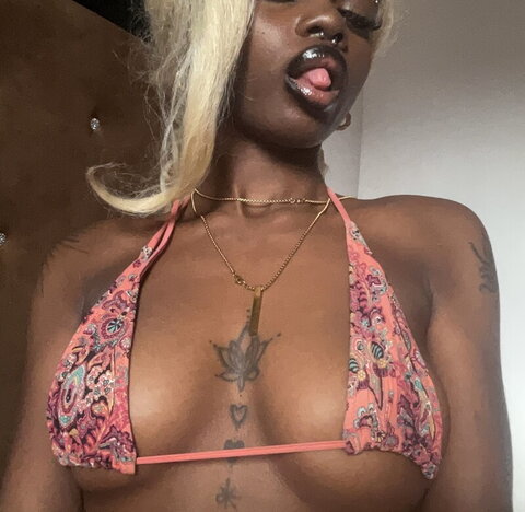 princess milo nude photo 4