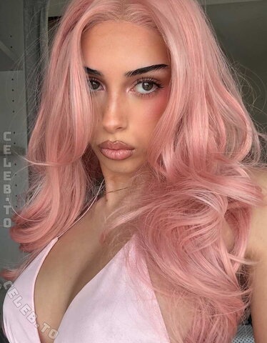 Princess Zahia nude photo 2