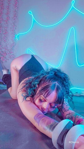 Princesschurro SnackSenpai nude photo 6