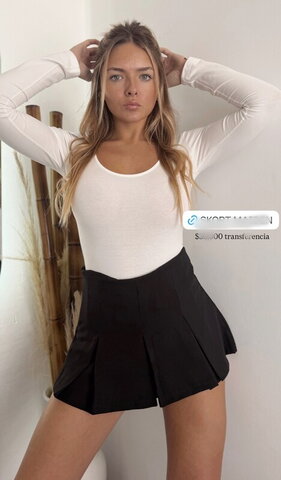 Priscila Rojas New (2 photos)