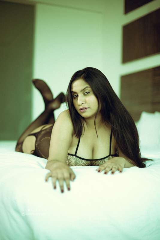 Priyanka Kalyana nude photo 5
