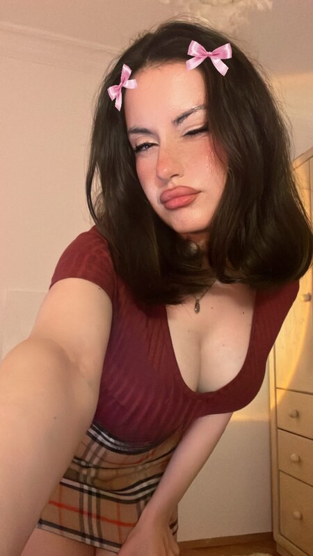 Professionalvirginnn nude photo 3