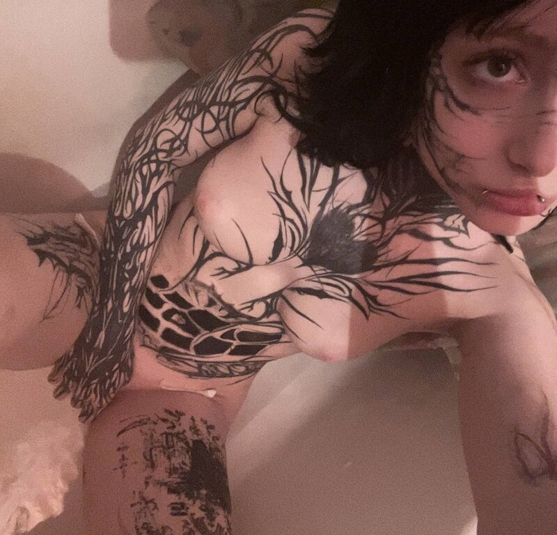 Psuxos nude photo 5