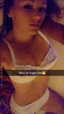Puck Moonen nude photo 11