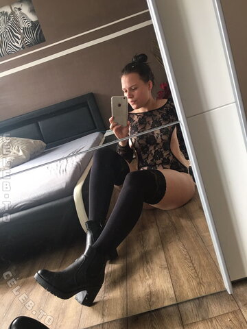 Pueppi95 nude photo 1