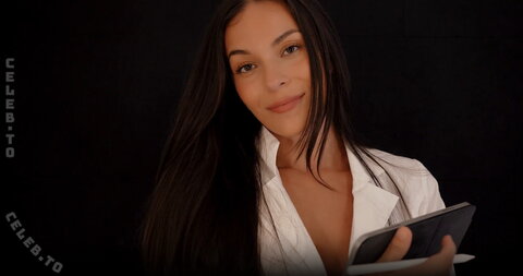 Puffin ASMR nude photo 5