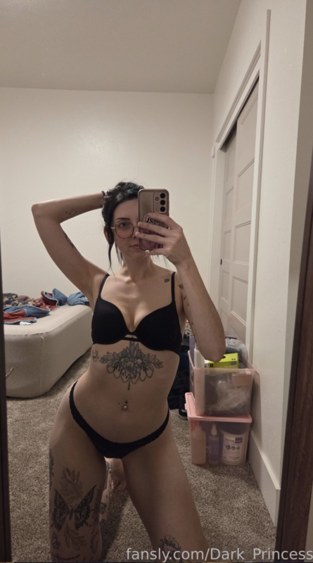 PunkandPizza nude photo 41