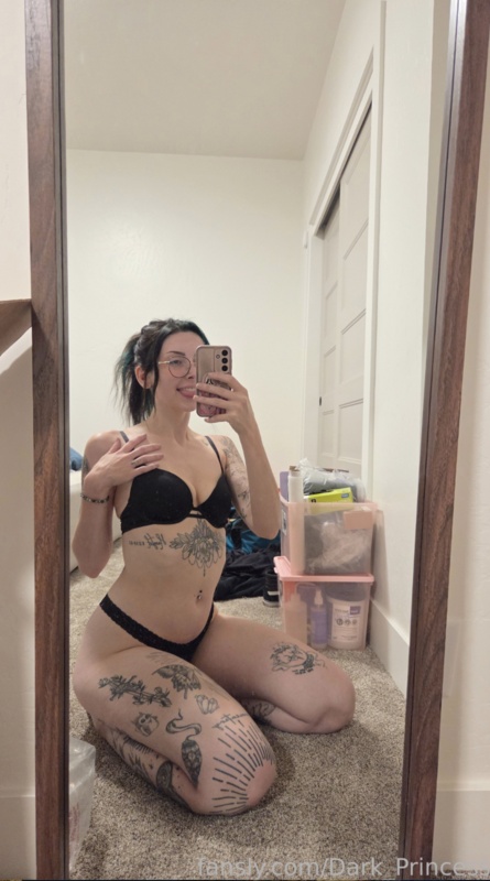 PunkandPizza nude photo 43