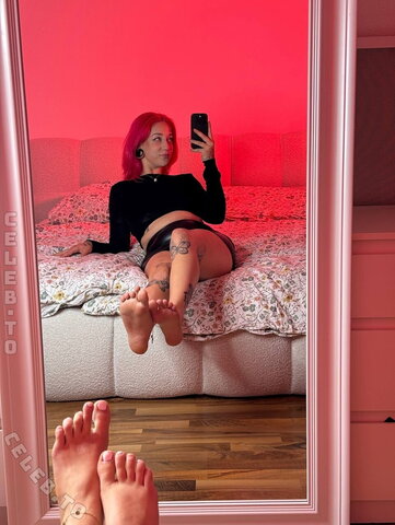 punkypatriciaaa nude photo 33