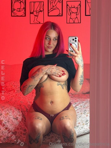 punkypatriciaaa nude photo 13