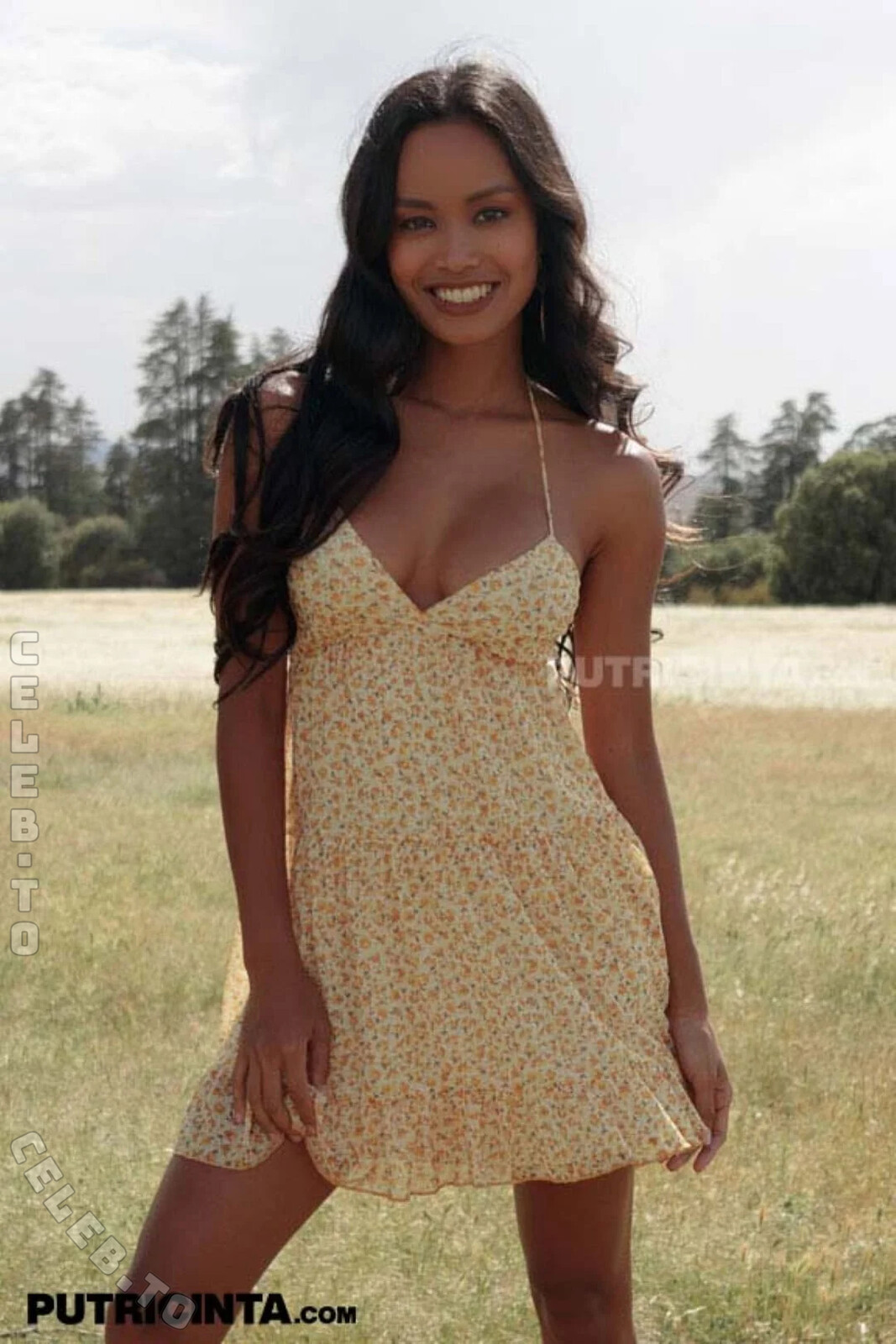 Putri Cinta nude photo 1