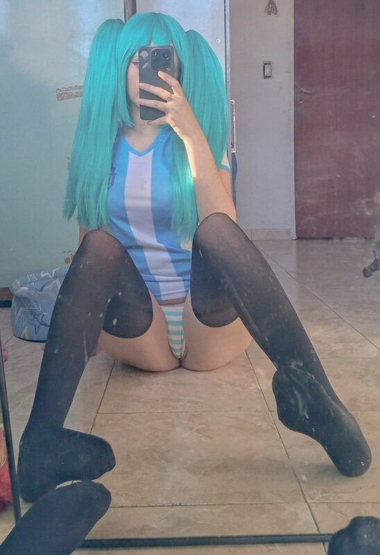 puwapuwamari nude photo 7