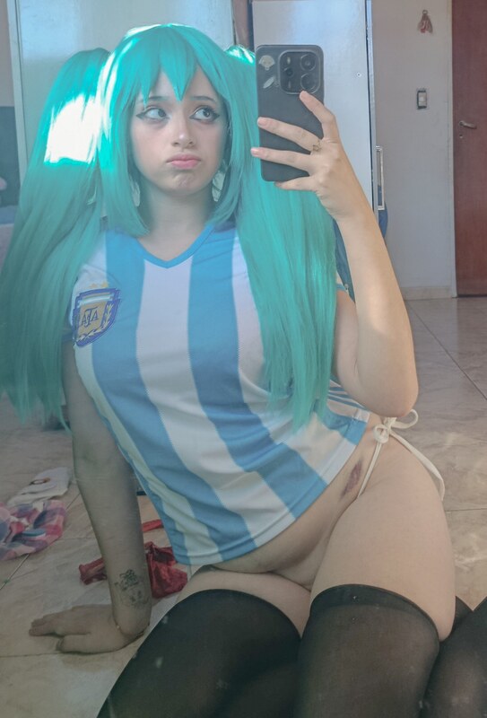 puwapuwamari nude photo 8