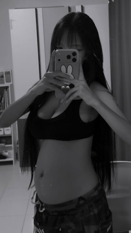 Pxnmoxk nude photo 1