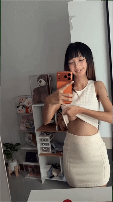 Pxnmoxk nude photo 1