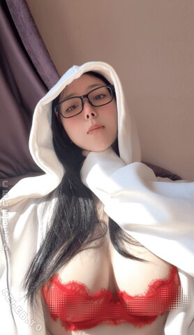 QiaoniuTT nude photo 17