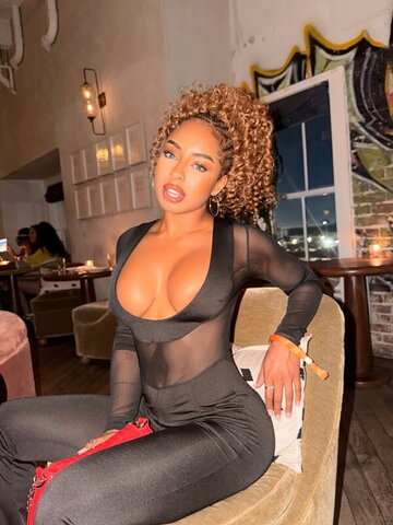 Qimmah Russo Sexy (7 photos)