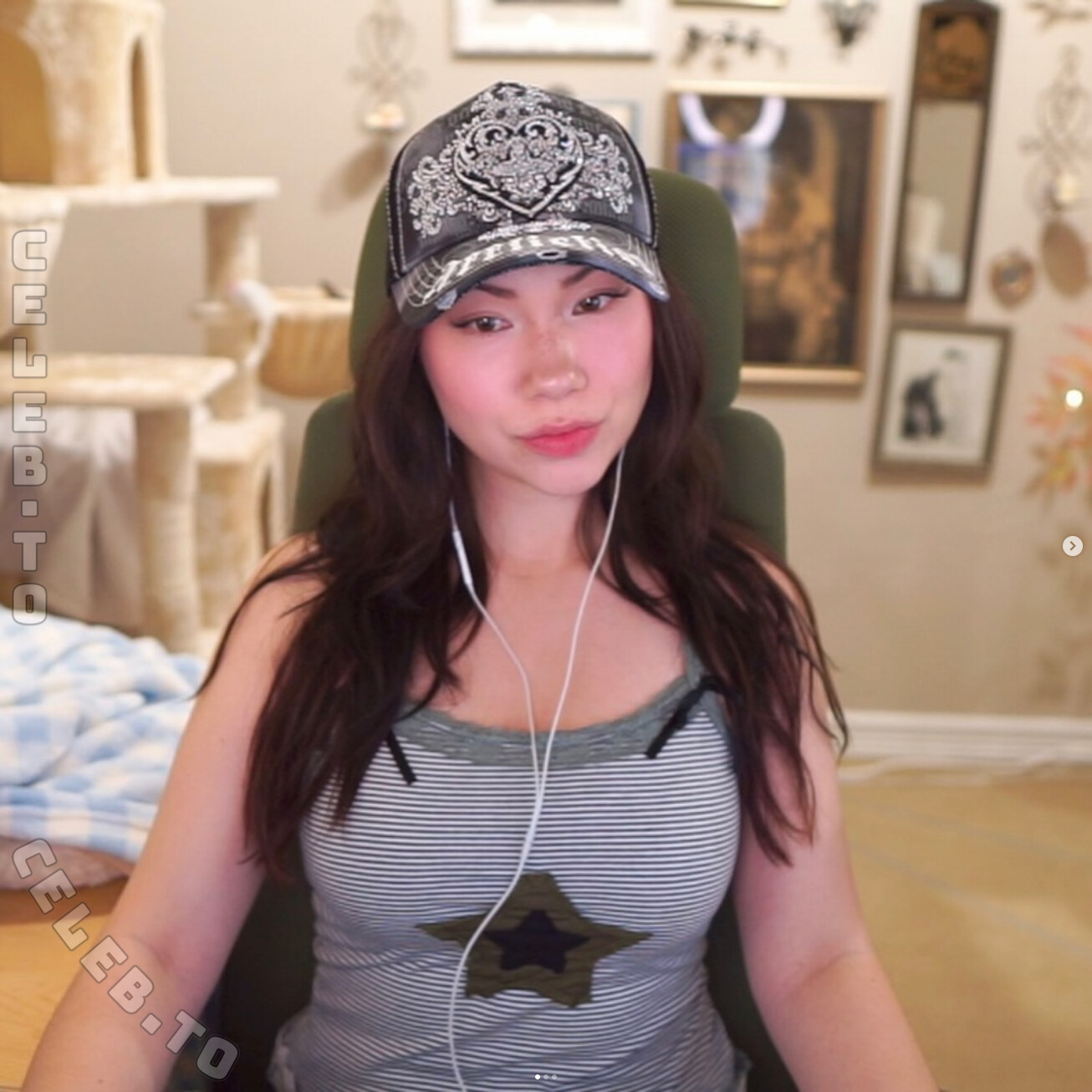 QuarterJade nude photo 1