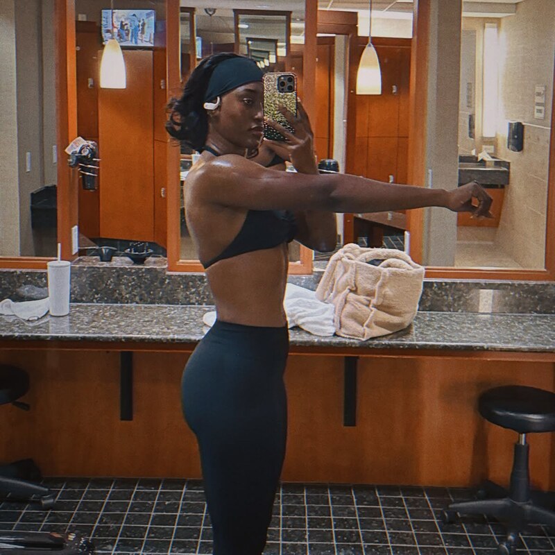 Queen Aminata nude photo 3