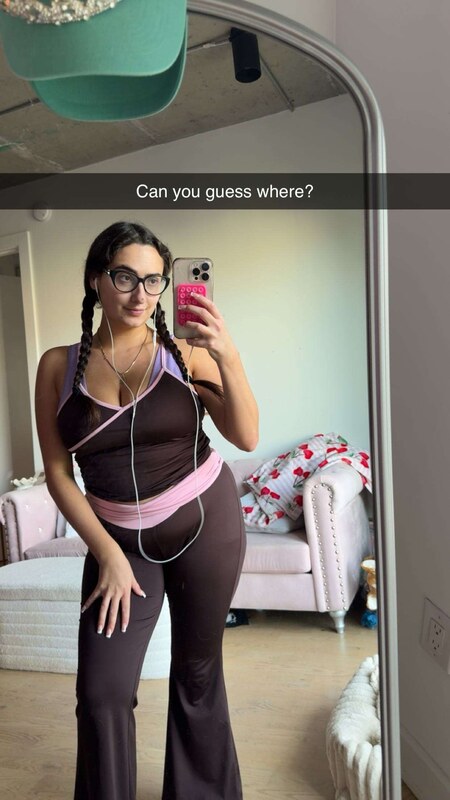 qveenjulia nude photo 5