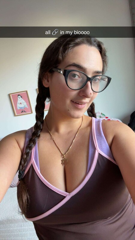 qveenjulia nude photo 6