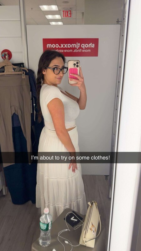 qveenjulia nude photo 3