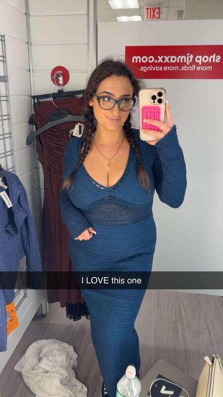 qveenjulia nude photo 12