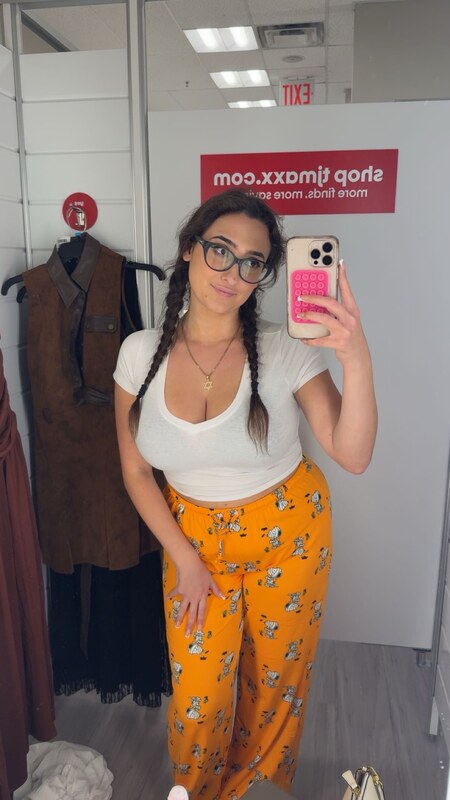 qveenjulia nude photo 33