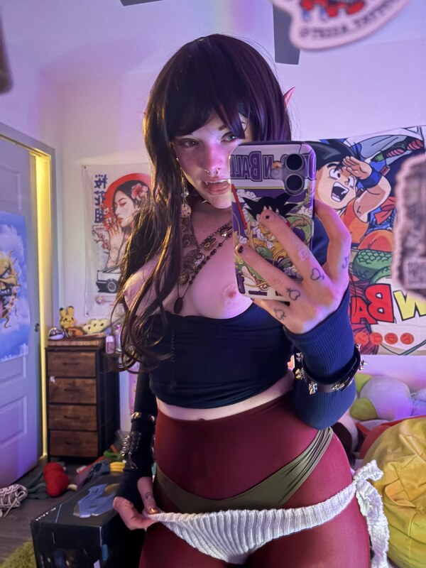 r1chbo1 nude photo 1